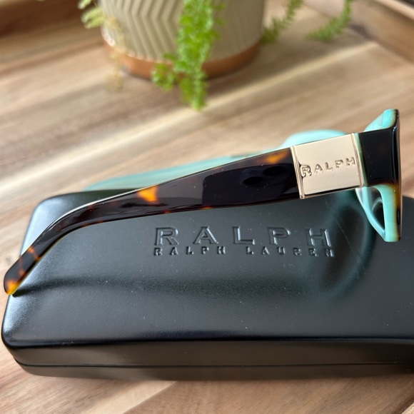 New Ralph Lauren sunglasses - Picture 3 of 5